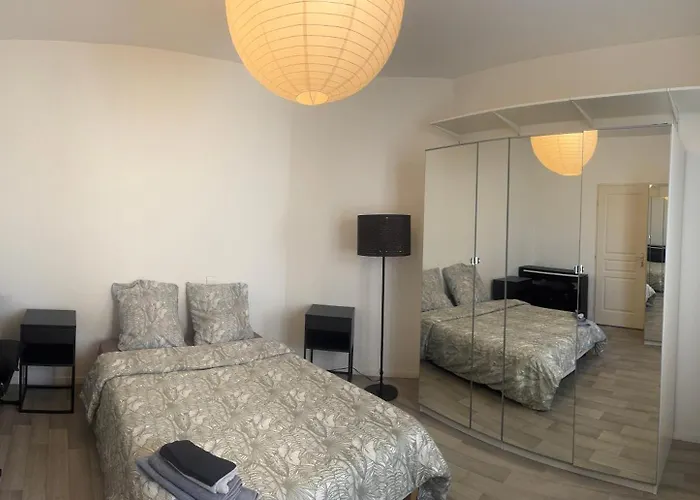 Le Farges- Chambre Dans Appartement Partage-3 Minutes Gare St Roch- Laconciergeriebynina